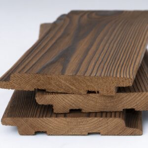 P1 Thermo pine Bränd termofurupanel, borstad och oljad